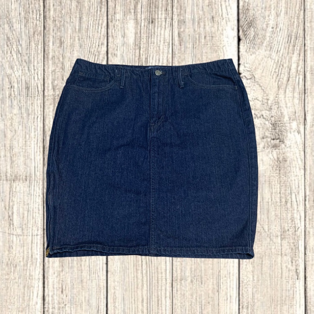 Levi’s Denim Skirt- Size 14